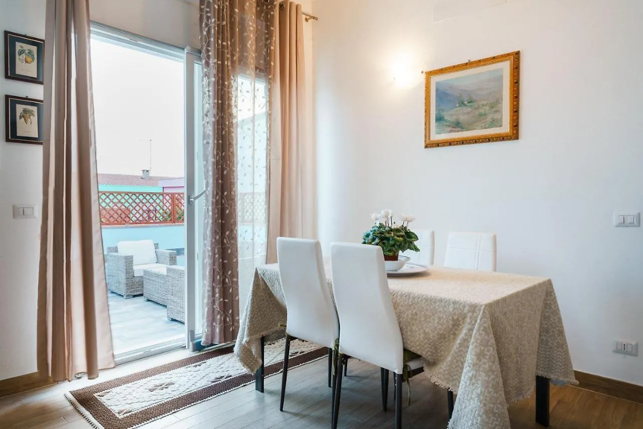 Holiday Home Alle Pavoncelle, Indipendente Con Terrazzo Di 60 Mq 斯库索港